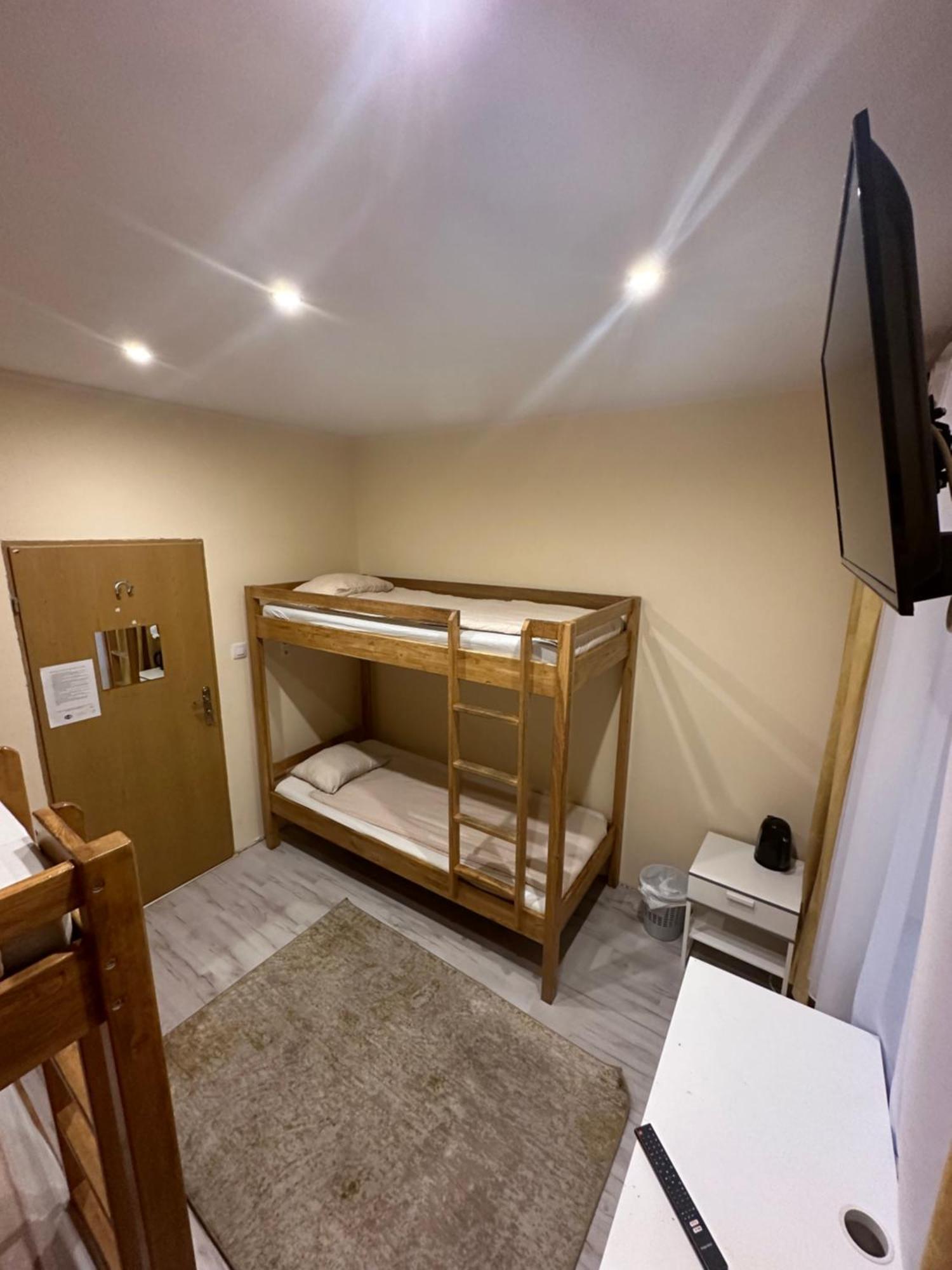 Hostel4U Гданьск Экстерьер фото
