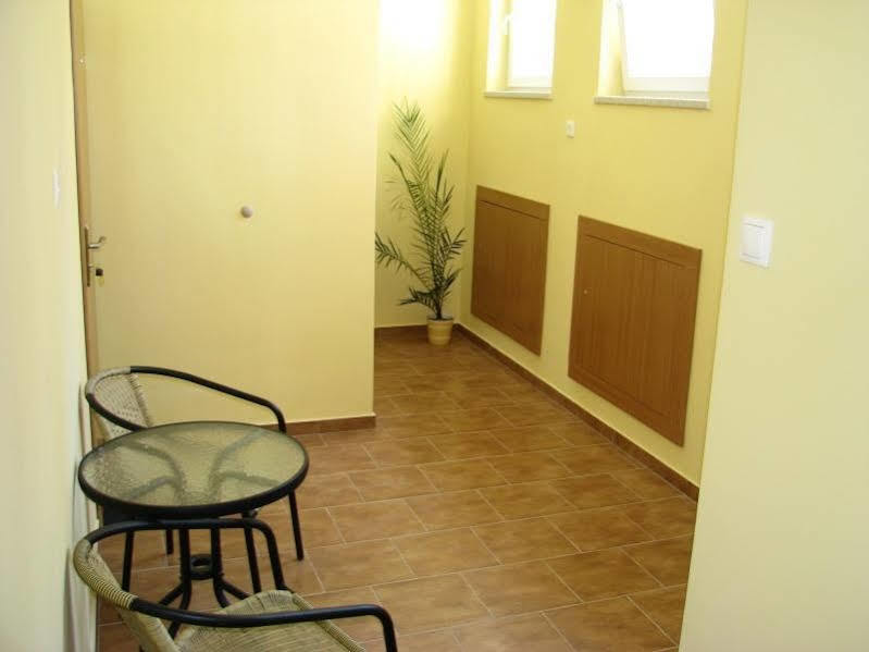 Hostel4U Гданьск Экстерьер фото
