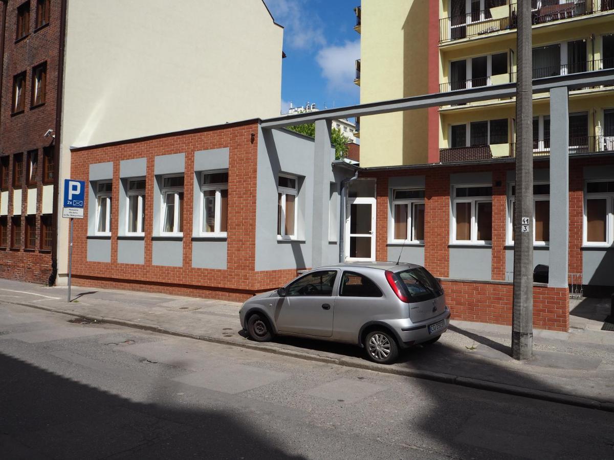 Hostel4U Гданьск Экстерьер фото